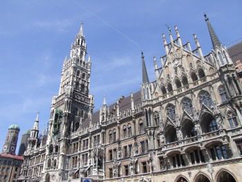 Alte Rathaus auf dem Marienplatz in München